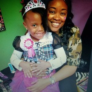 Meet your Posher, Myra